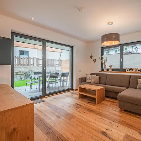 Hahnenkamm Apartment Hollersbach im Pinzgau