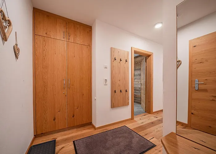 Hahnenkamm Appartement Hollersbach im Pinzgau